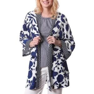 CAbi Blue and White Floral Kimono 💙🤍